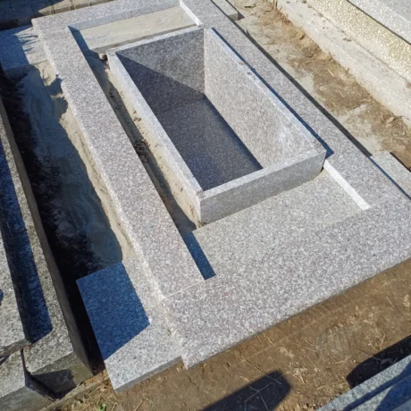 Monolit-nagrobki-realizacje-21