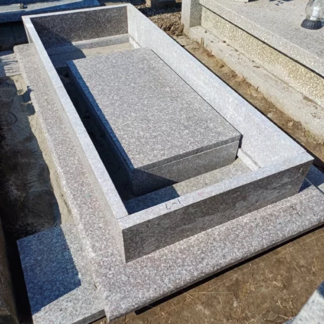 Monolit-nagrobki-realizacje-22