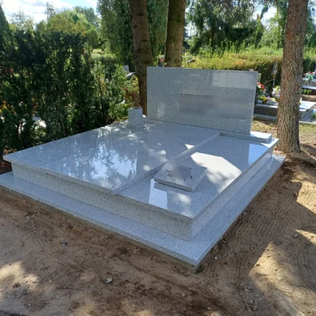Monolit-nagrobki-realizacje-29