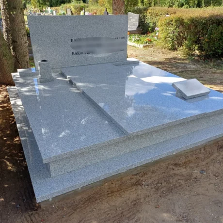 Monolit-nagrobki-realizacje-30