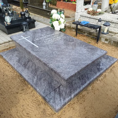 Monolit-nagrobki-realizacje-39