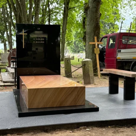 Monolit-nagrobki-realizacje-36