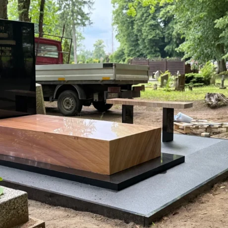 Monolit-nagrobki-realizacje-42