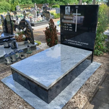 Monolit-nagrobki-realizacje-44