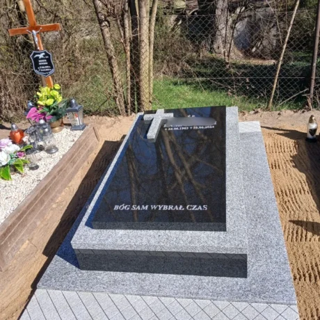 Monolit-nagrobki-realizacje-49