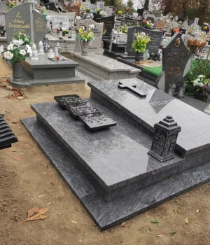 Monolit - nagrobki realizacja 12